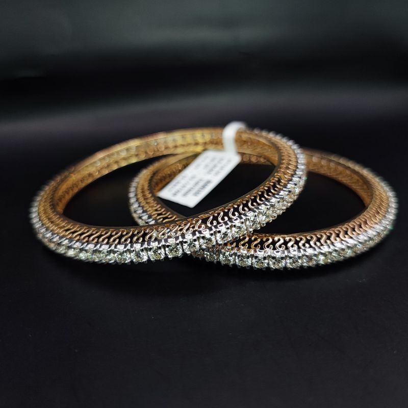 Designer Diamond Bangles, Feature : Shining Look, Quality Tested, Fine Finished, Eco Friendly, Durable