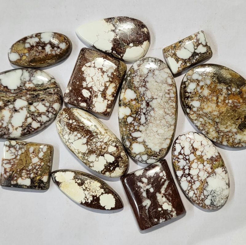 Mix Wild horse magnesite gemstone cabochons, for Jewellery, Size : 20-30mm, 30-40mm, 40-50mm