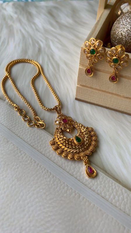Brass Temple Jewellery Necklace Set, Occasion : Casual Wear, Party Wear