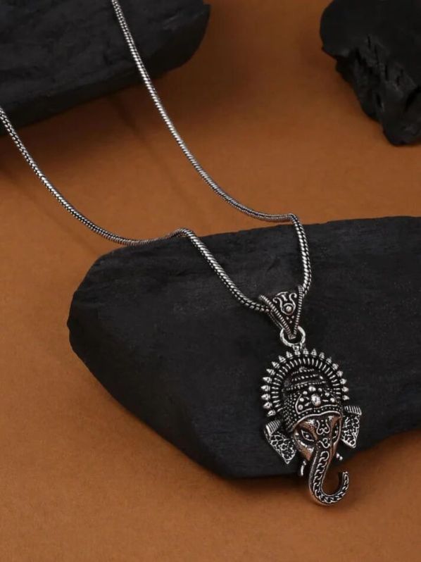 Oxidised Siver Plated Lord Ganesh Pendant With Chain