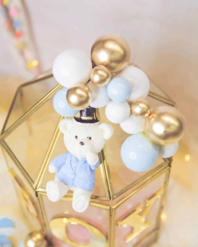 Metal Brass Hut Shape Announcement Gift Hamper