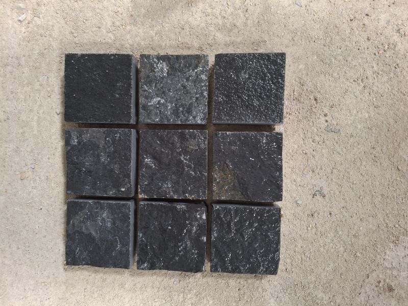 4x4 Inch Black Cobble Stones