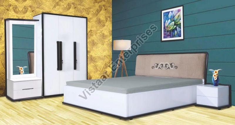 Polished Wood Glamour Bedroom Set, for Home, Size : Standard