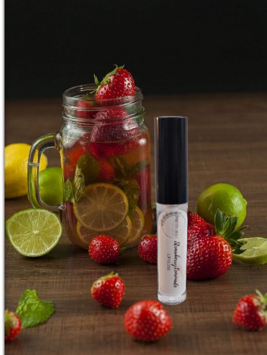 PRETTY PLS Strawberry Lemonade Lip Gloss, Feature : Long Shelf Life, Purity