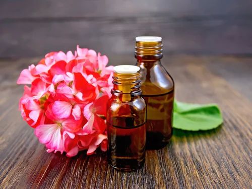 Liquid Geranium Oil, for Massage., Cosmetic Products, Purity : 100 %