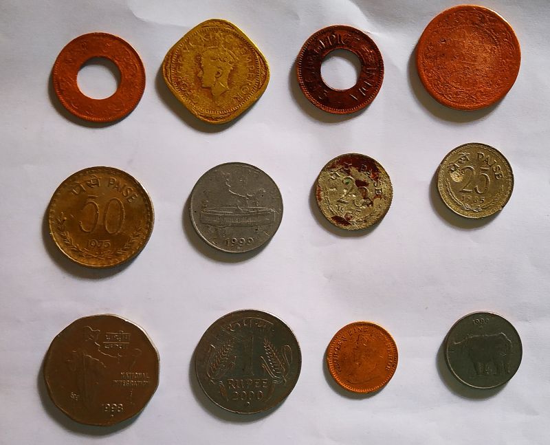 Bronze Multi Old Coins, Feature : Fine Finished