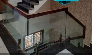 Chanderoya steel Rectangular Polished Wooden glass handrail, for Interior, Stairs, Length : 8ft