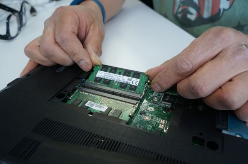 Laptop RAM Repairing Service