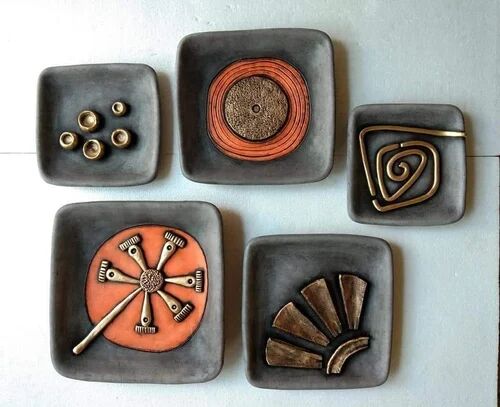 Gray Square Terracotta Hanging Wall Plate, for Decoration, Gifting, Packaging Type : Thermocol Box