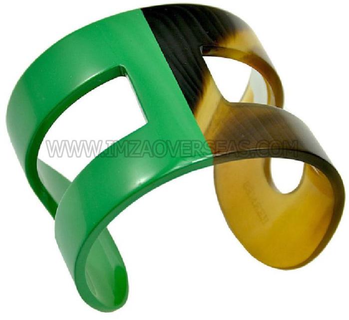 LACQUERED HORN CUFF BRACELET