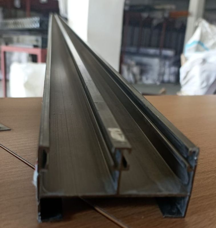 Aluminium Two Track Top Section, for Window, Feature : Corrosion Proof, Fine Finishing, High Strength