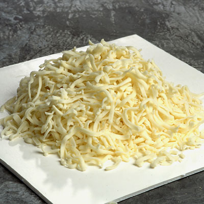 Mozzarella Shredded Cheese, Packaging Type : Plastic Packet