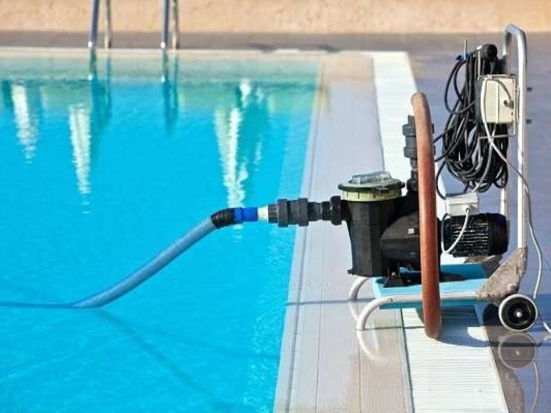 220 V Aluminium Swimming Pool Suction Sweeper