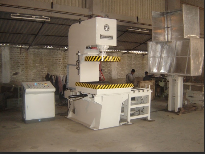 C-frame Hydraulic Press With Sliding Table, For Sheet Bending, Specialities : Easy To Operate Maintain