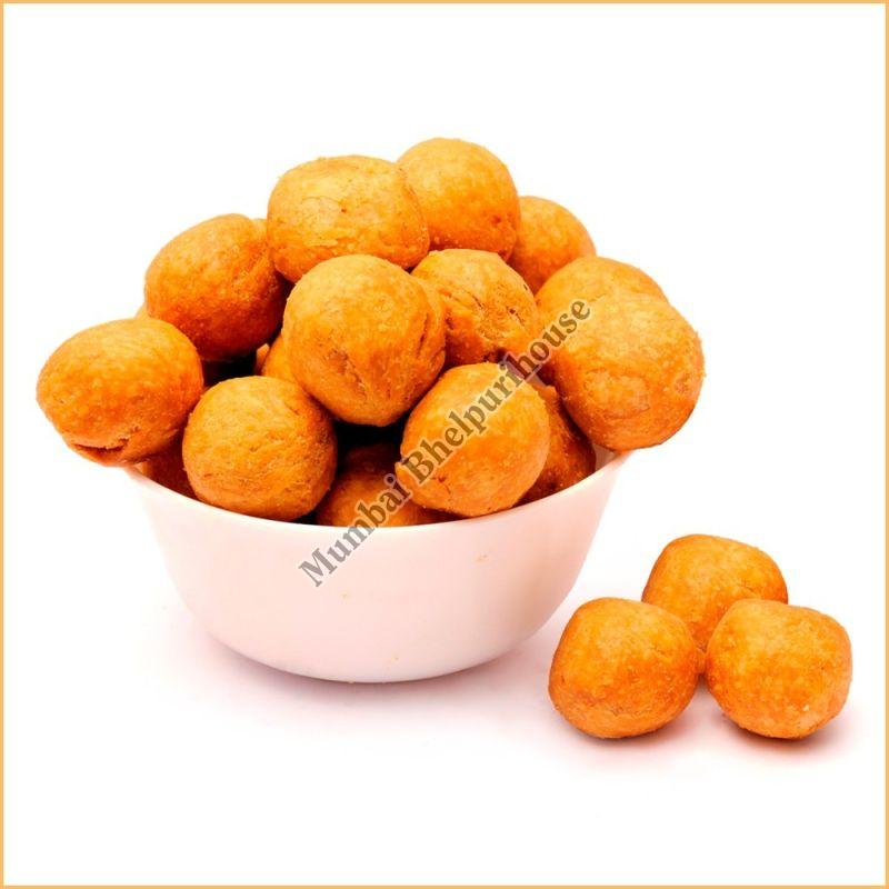 Brownish Crunchy Choti Kachori Namkeen, for Human Consumption, Feature : Tasty