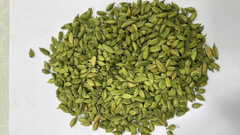 Organic Green Cardamom, for Spices, Packaging Type : Plastic Packet