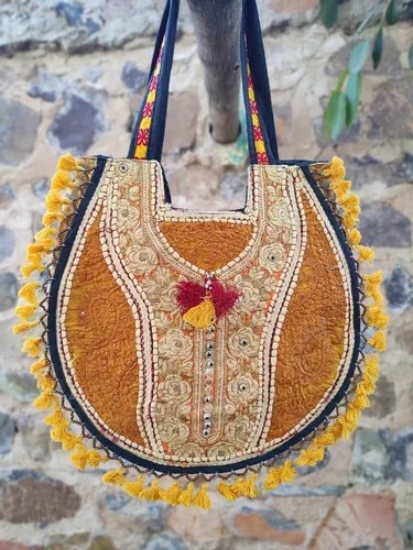  Cotton Embroidered Ladies Bag, Size : 16 X 15 Inch