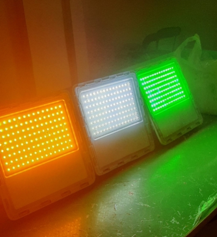 200w color flood light