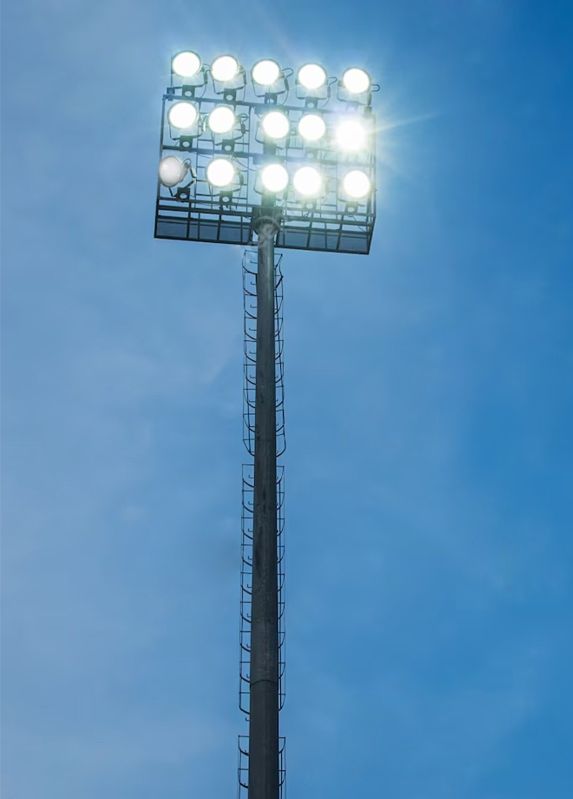 Silver PIPL Mild Steel Stadium Mast Lights