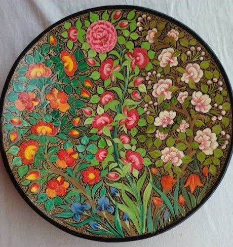 Multicolor Round Decorative Paper Mache Wall Plate, for Gifting