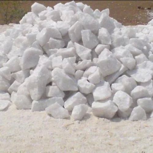 White Lumps Raw Quartz Stone, for Industrial
