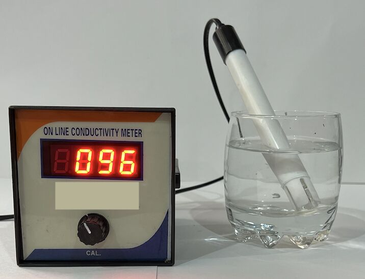 Online Conductivity Meter