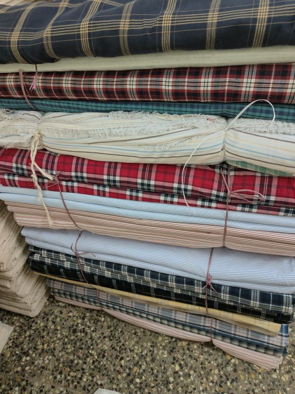 Multi Color Checked Shirting Fabrics, For Garments, Blazer, Packaging Type : Poly Bag