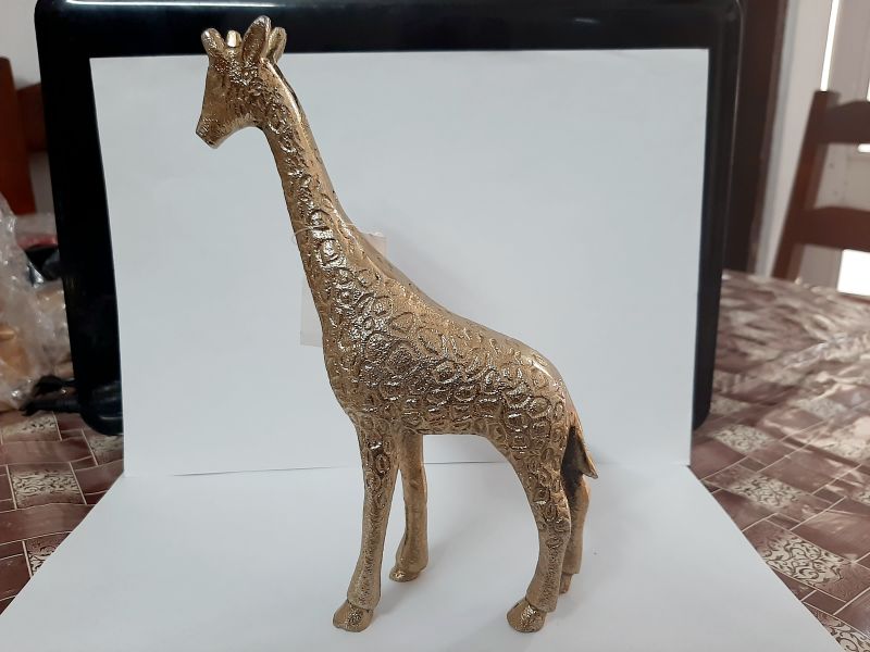 Golden Gold Finish Aluminium Giraffe Statue, for Shop, Office, Home, Packaging Type : Thermocol Box