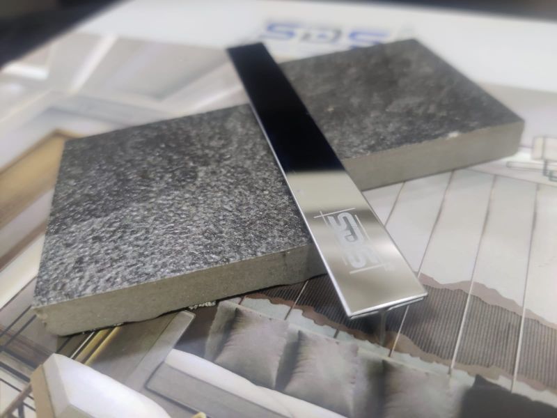 Stainless Steel 304 Inner And Outer Tile Profile By Sds