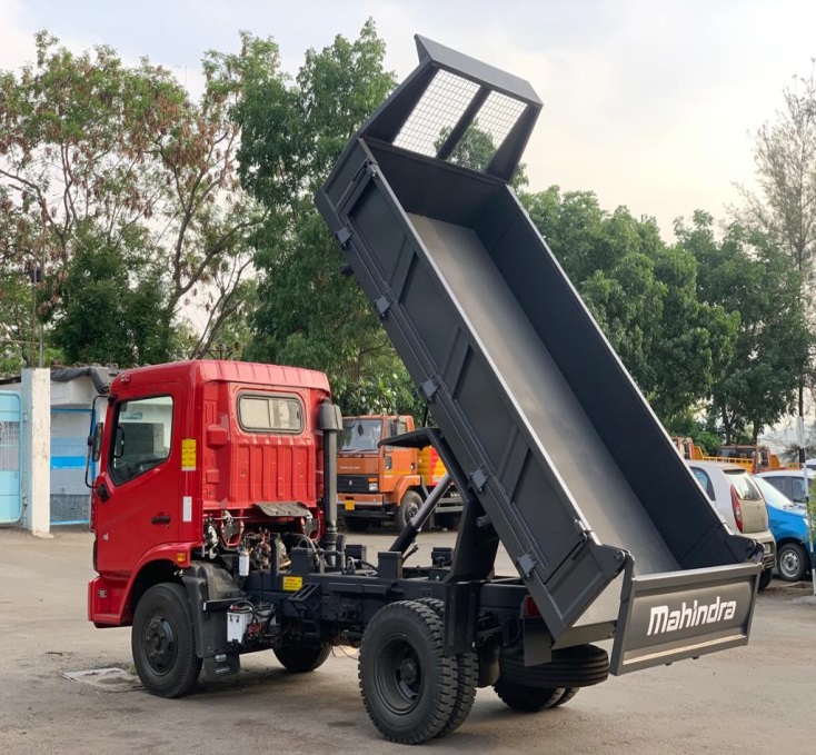 Polished Metal 6.9 Ton Tipper, Certification : ISO Certified