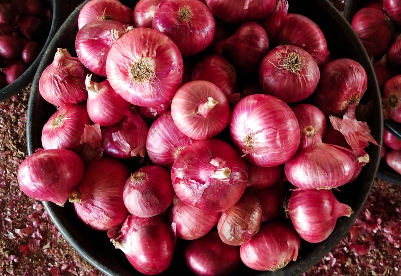 fresh red onion