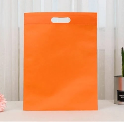 Plain D Cut Non Woven Bags, for Goods Packaging, Size : Standard