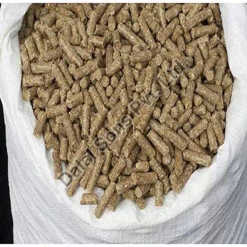 Silver Cattle Feed Pellet, Packaging Size : 25 Kg