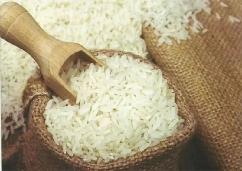 White Natural Hard Raw Traditional Basmati Rice, for Human Consumption, Variety : Long Grain