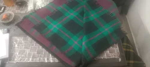 2600 grm to 2900 grm Checked Raised Double Face Woolen Blanket, for Home, Travel, Hotel, Size : Standard