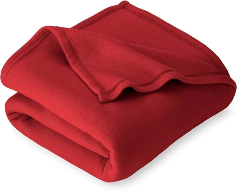 Rectangle 1500 grm to 2400grm Plain Raised Red Woolen Blanket, for Hospital, Size : Standard