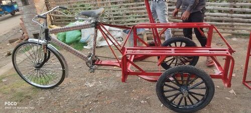 Red Mild Steel Ice Cream Tricycle, Feature : Easy To Assemble, Fine Finished, Hard Structure, Corrosion Resistance