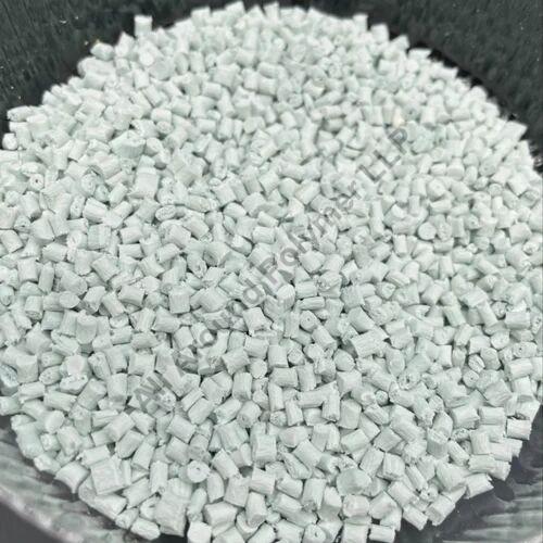 White Nylon Fire Retardant Granules, for Engineering Plastics, Pack Size : 25-50 Kg
