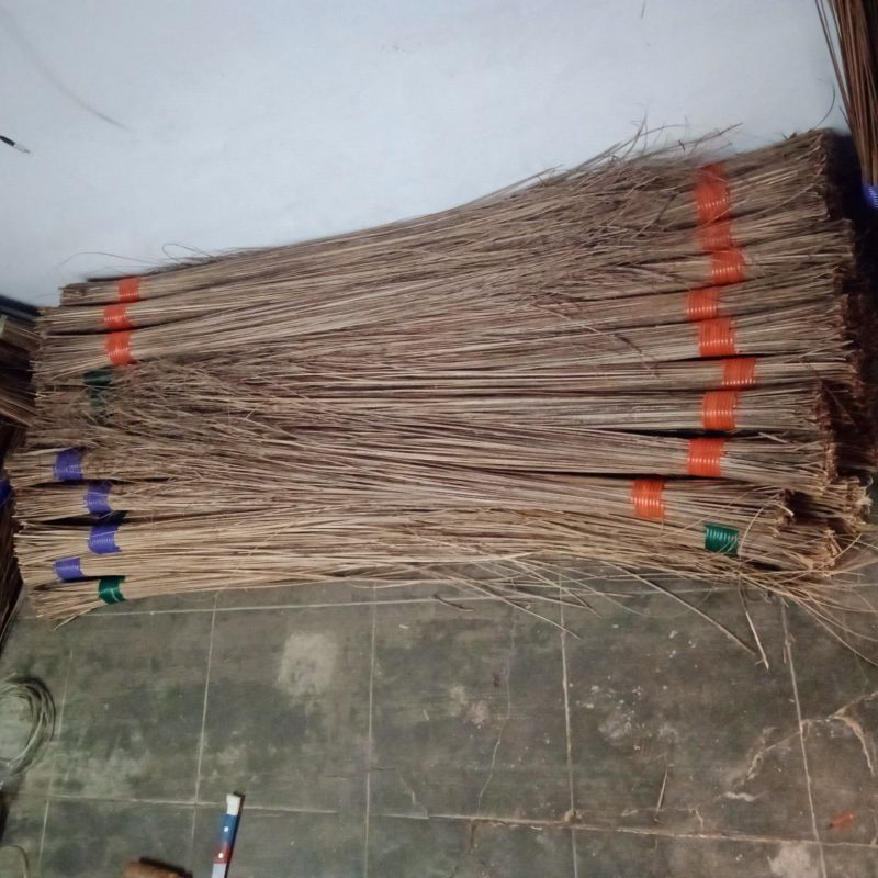 Brown Coconut Broom, For Cleaning