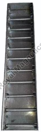 Royal Magnetics Color Coated Mild Steel Channel Magnet, Feature : Durable, High Coercivity, Rust Proof