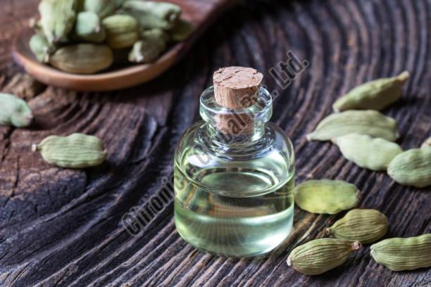 Liquid Cardamom Oil, for Cooking, Packaging Type : Glass Bottle