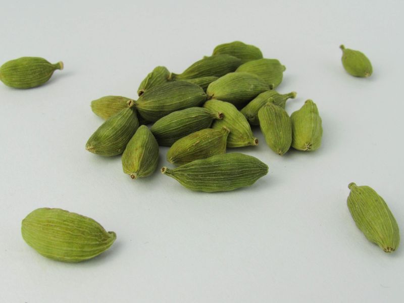 Bold Green Cardamom for Cooking, Spices