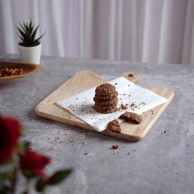 Mango Wood Chopping Board With Elegant Handle