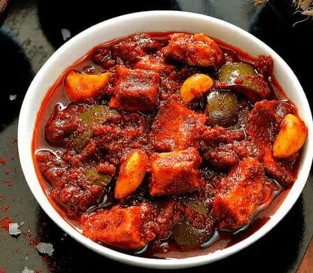 Mango pickle with garlic