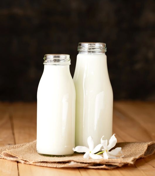 Fresh Cow Milk for Human Consumption