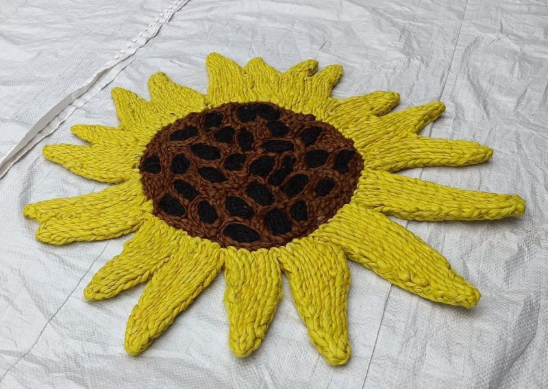 Sunflower Shaped Jute Rugs for Bedroom, Living Room