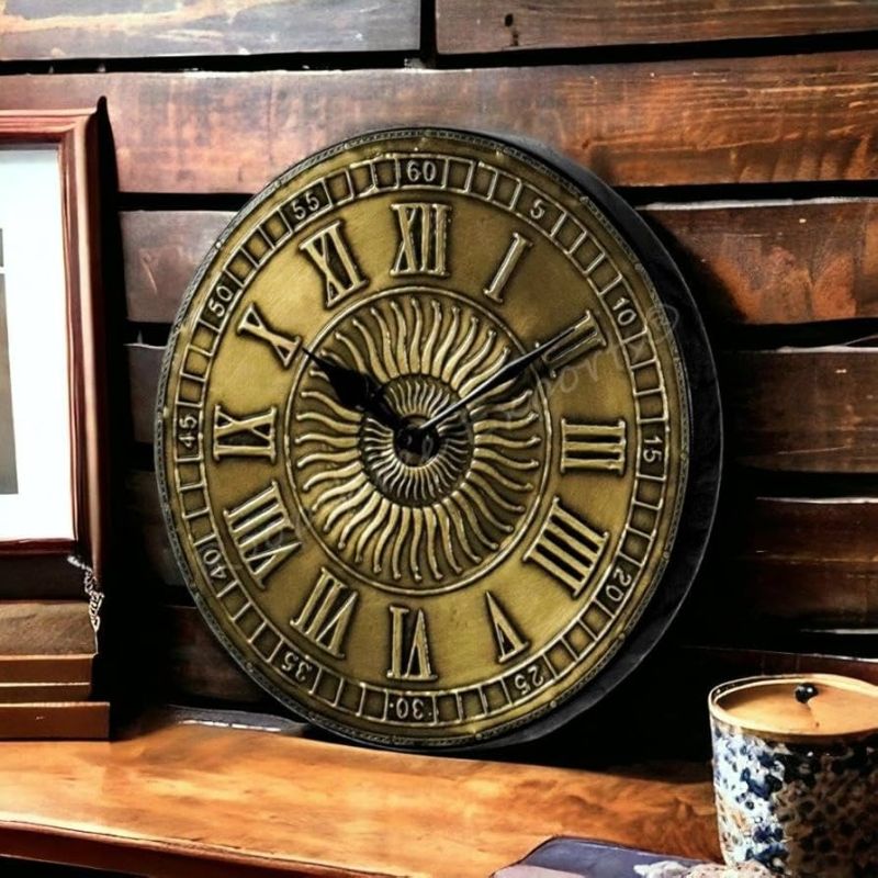 Polished Glass Antique Clock, Shape : Round, Sqaure