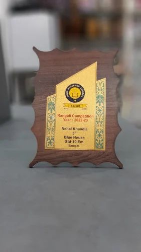Polished Wooden Pharmacy Shield Awards, Technics : Handmade