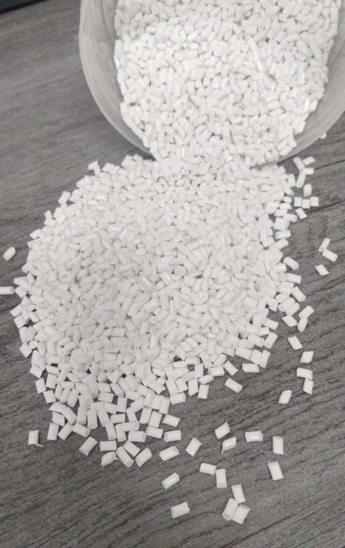 Polycarbonate Milky White Granules, Packaging Size : 25kg