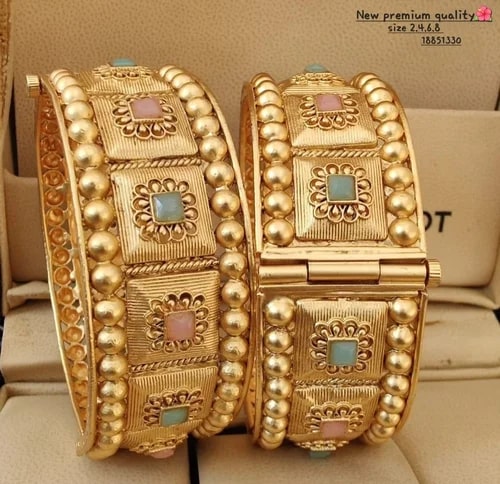 Polished Metal Kada Bangles, Shape : Round